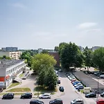 Wrzeciono 12 - Piekny Apartament Obok Szpitala Bielanskiego Oraz Awf, Bezplatna Strefa Parkowania - 400M Do Stacji Metra - Good Apartments
