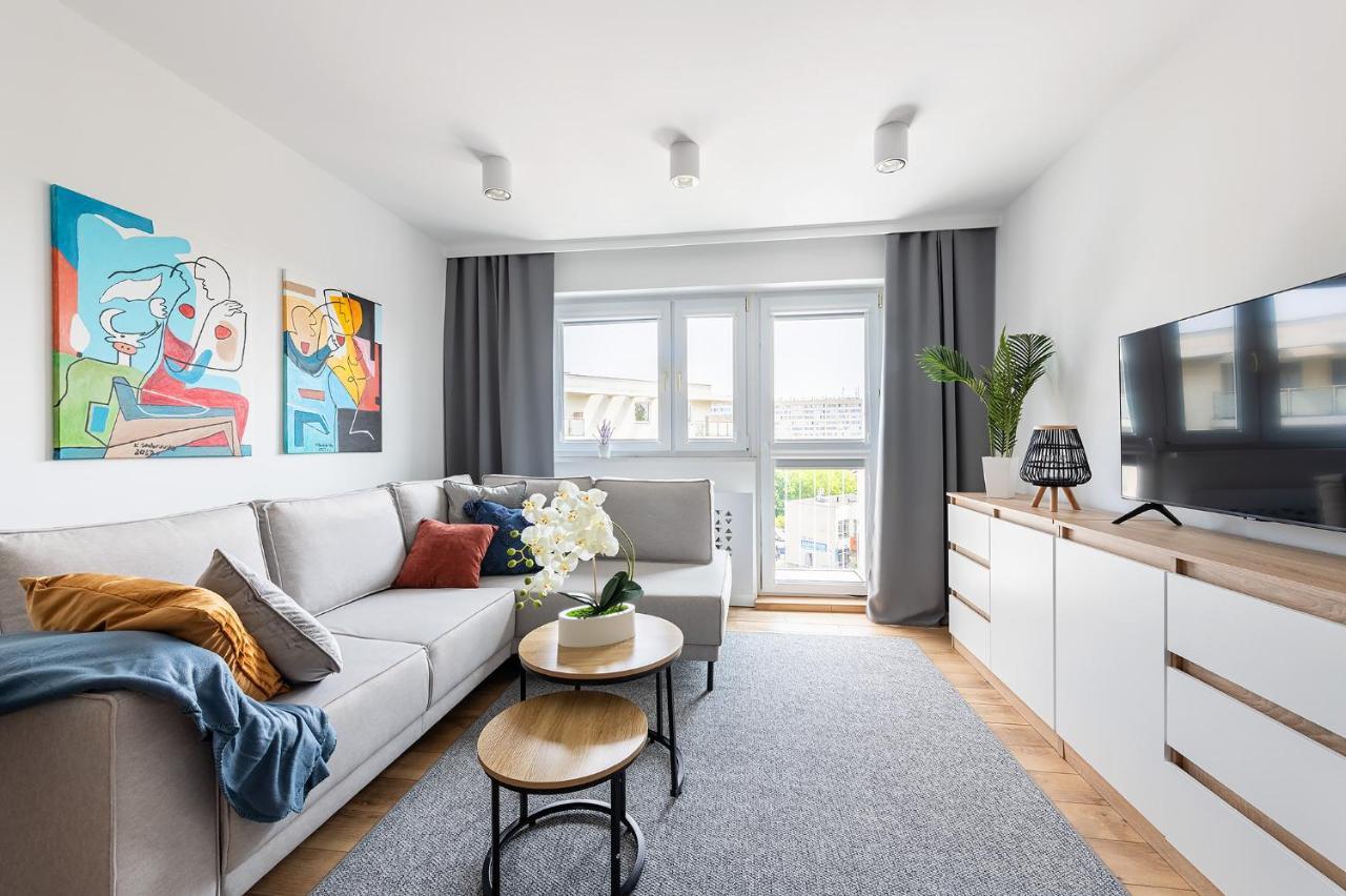 Apartment Good Apartments: Modern Near Bielański Hospital And Awf *