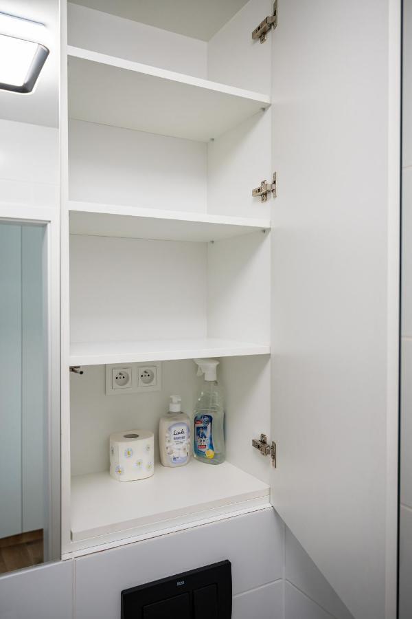 Apartment Good Apartments: Modern Near Bielański Hospital And Awf Warsaw