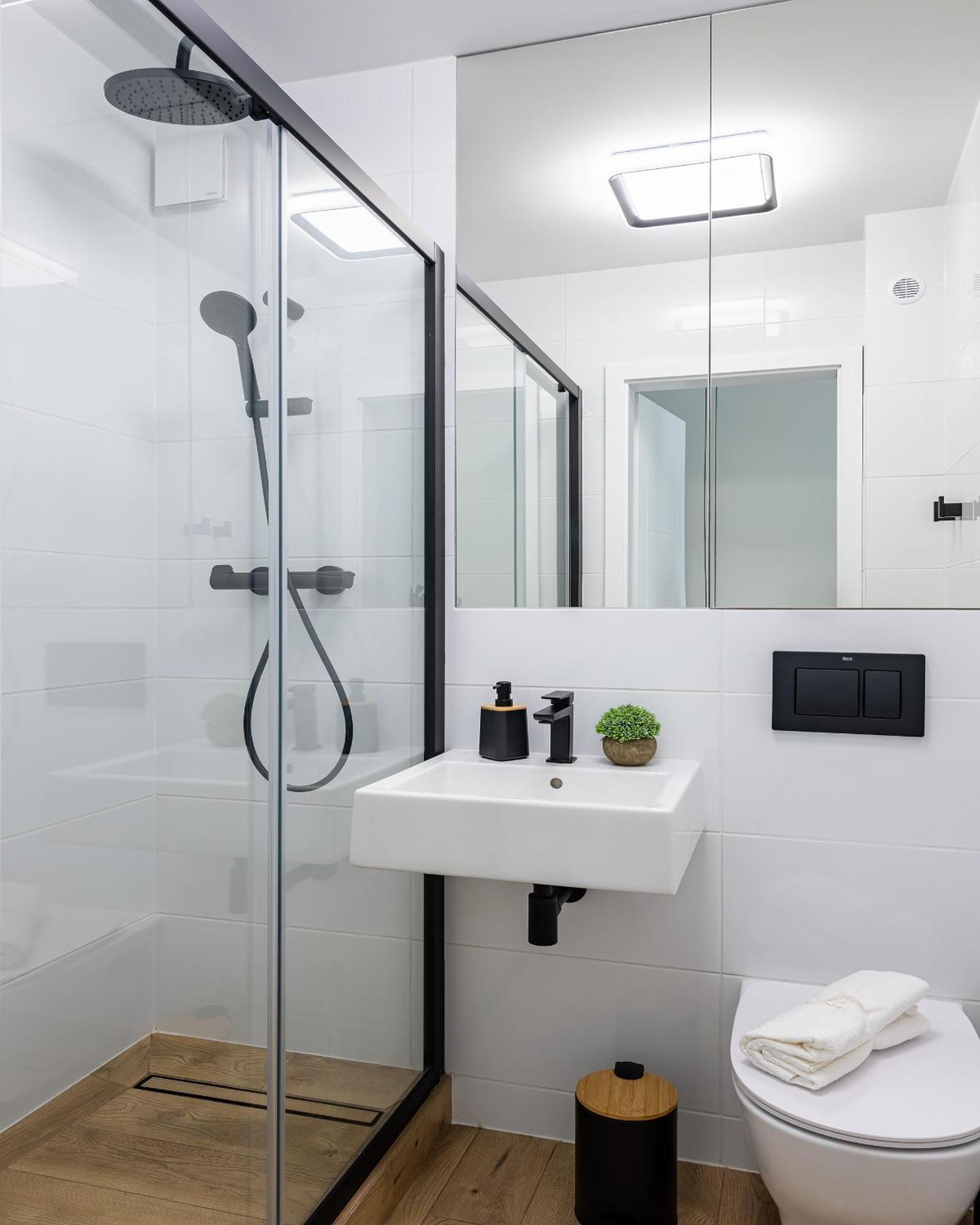 Apartment Good Apartments: Modern Near Bielański Hospital And Awf Warsaw