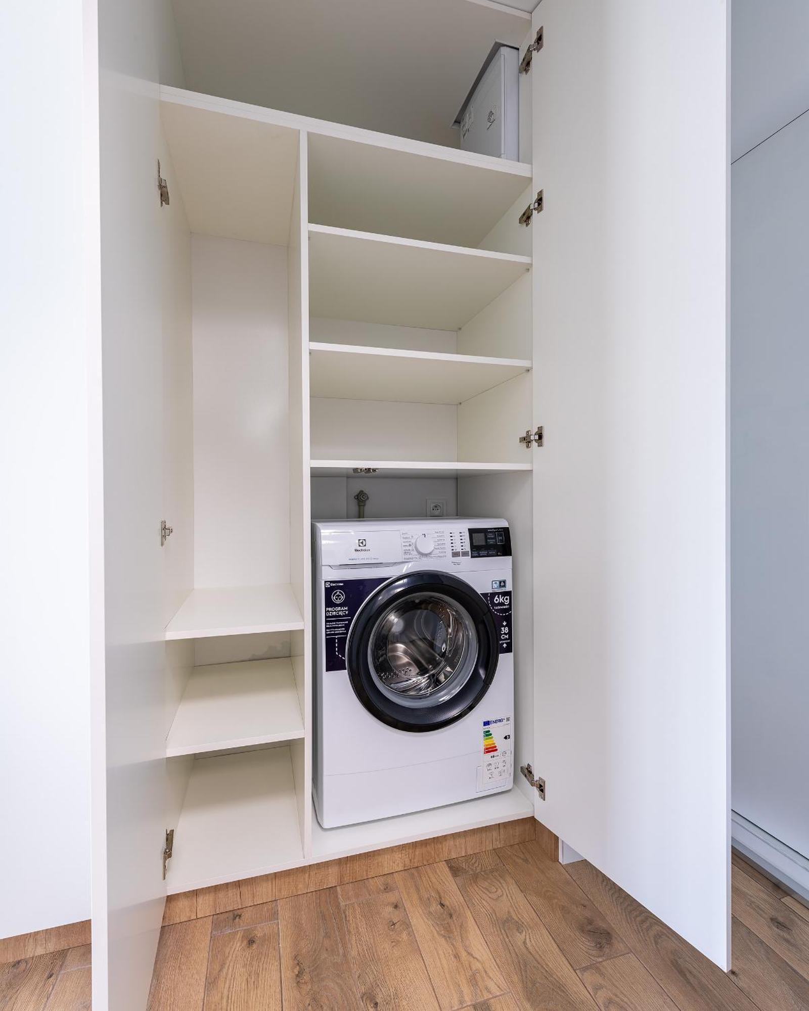 Good Apartments: Modern Near Bielański Hospital And Awf Apartment